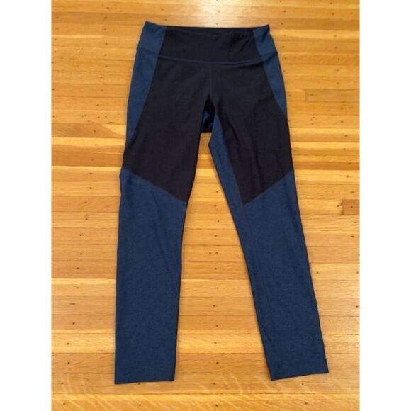 Outdoor Voices Two Toned Blue Navy Active Leggings Size Small - Picture 1 of 5